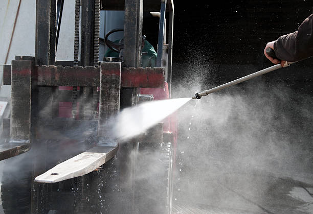 Best Factory Floor Cleaning  in Eureka, CA
